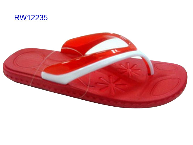 Flower Embossed Casual Thong Sandals